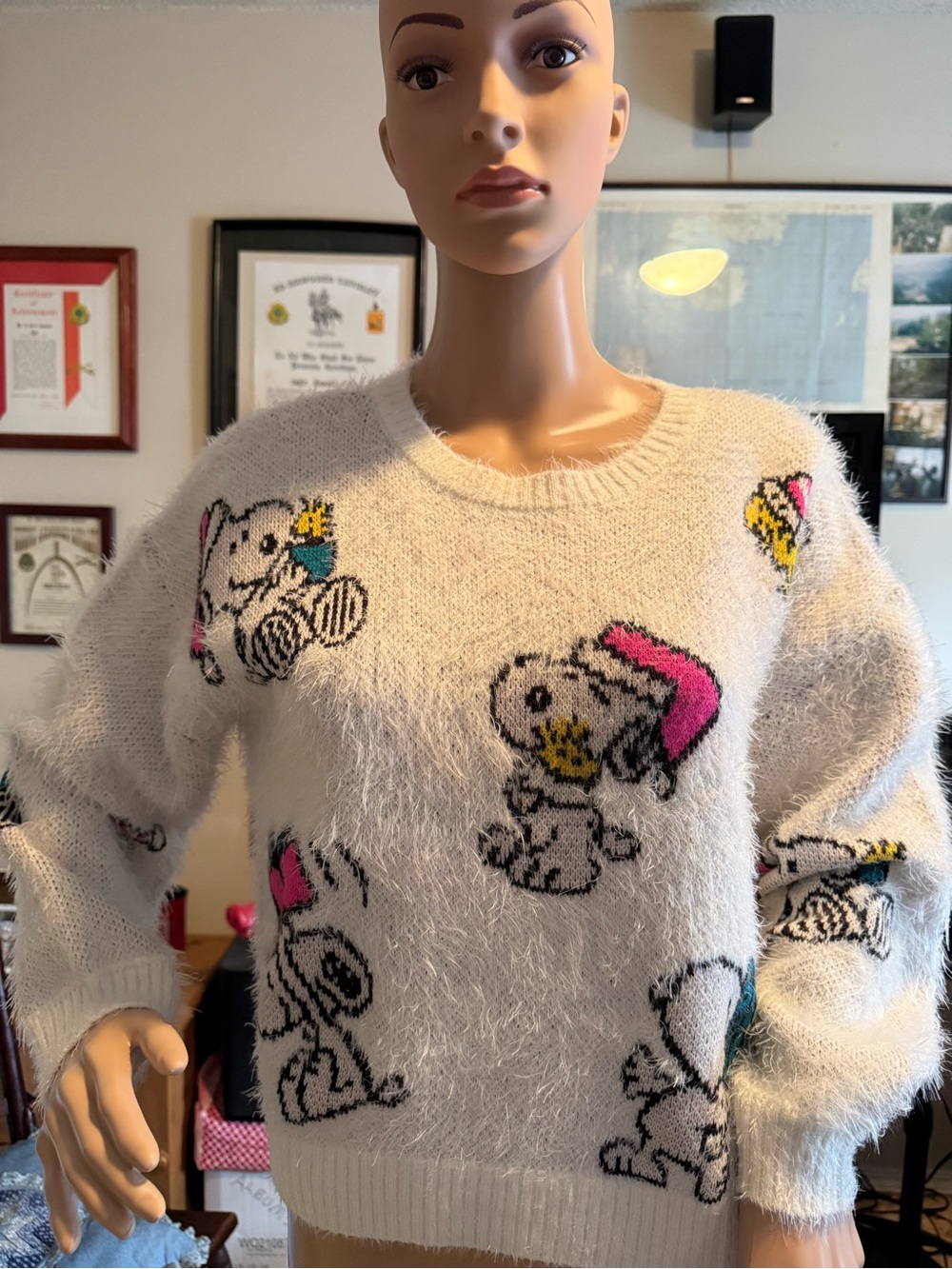 JUSTICE White Fuzzy Cartoon Snoopy Crewneck Sweater. Super soft!